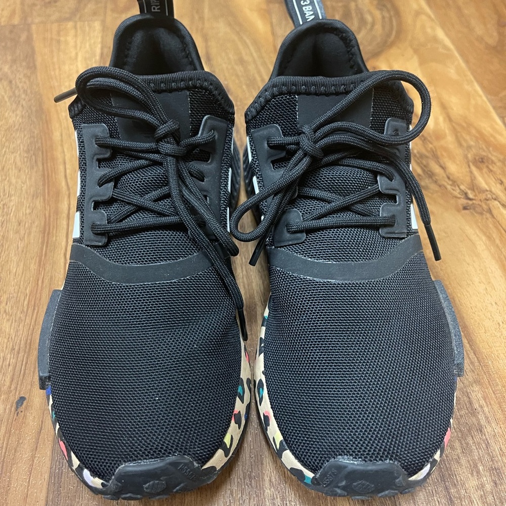 Adidas Sneakers